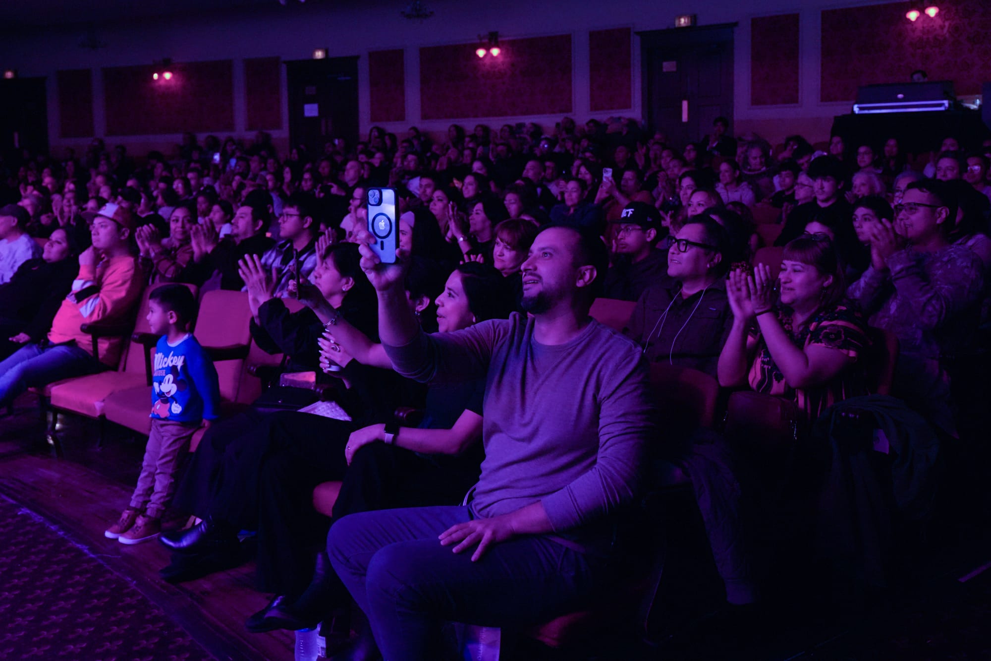 Audience members watch CICA’s main company ensemble perform during “Viva la Vida” on Nov. 2, 2025, at The Athenaeum Center for Thought & Culture in Chicago. | Araceli Ramirez/15 West